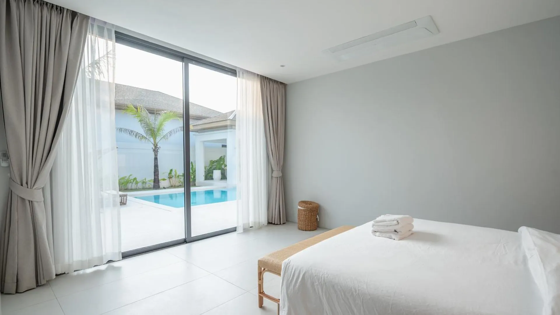Mouana Breeze Mai Khao 5-Bedroom Pool Villa 9910