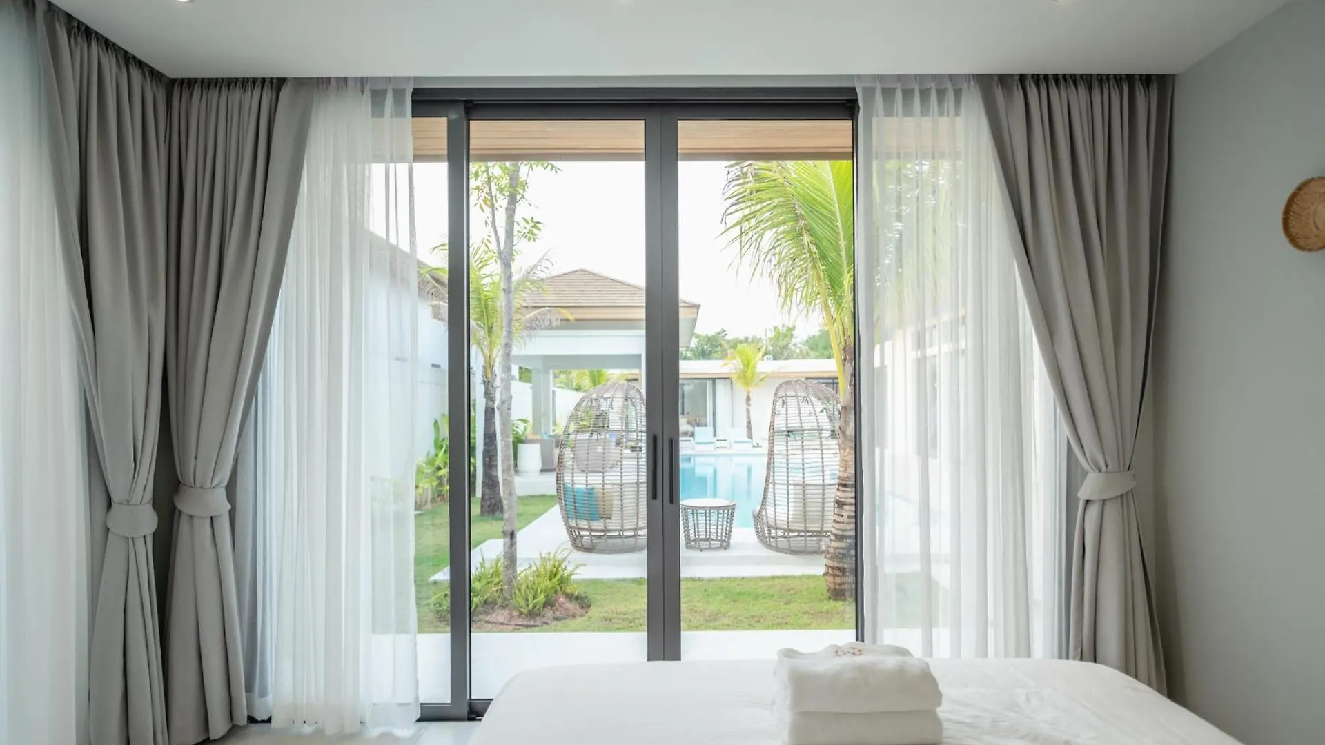 Mouana Breeze Mai Khao 5-Bedroom Pool Villa 9910
