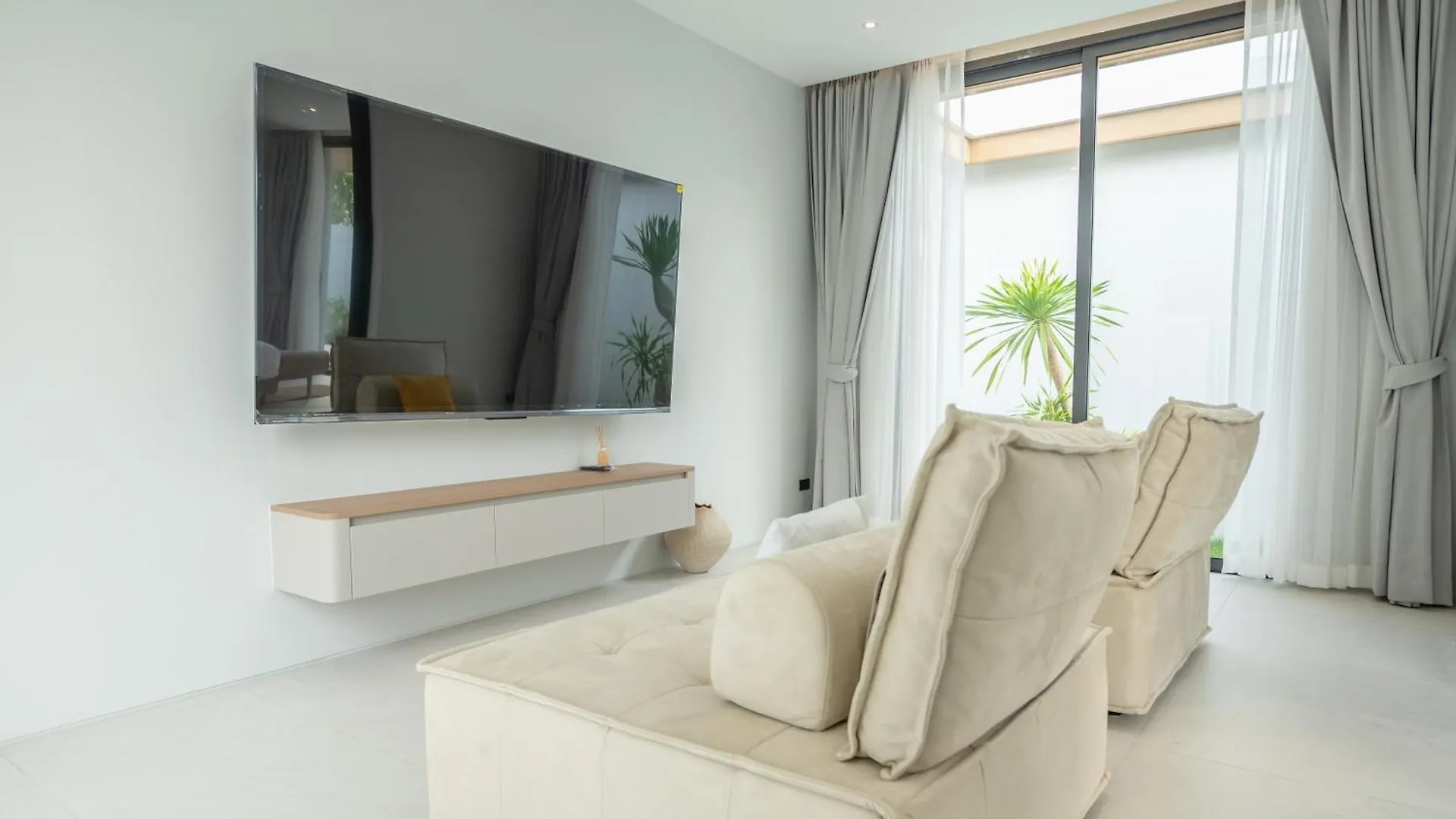 Mouana Breeze Mai Khao 5-Bedroom Pool Villa 9910